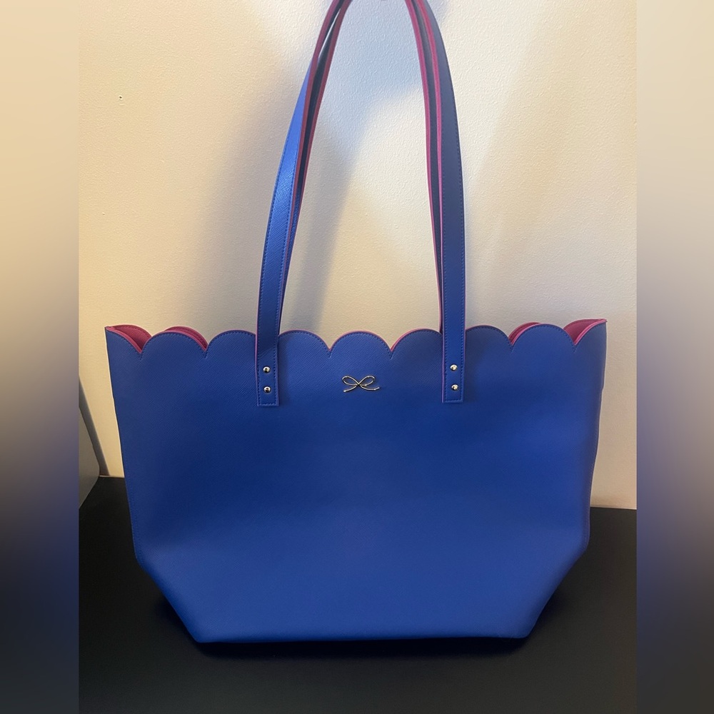 *NWOT* Bath & Body Works Blue Pink Tote